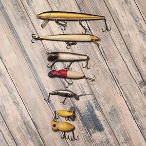 Vintage Fishing Lure Lot Of 7 – Classic Topwater & Crankbait Lures